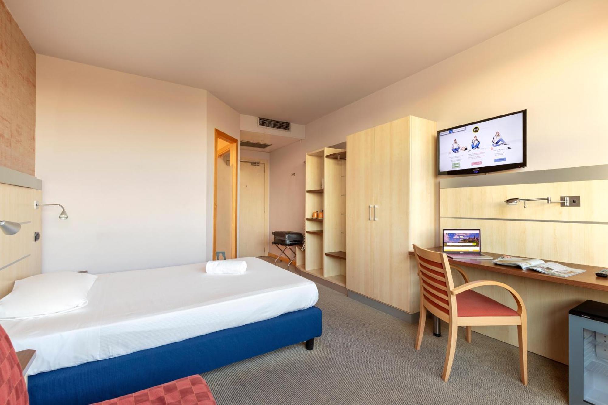 B&B Hotel Cherasco Langhe Kültér fotó