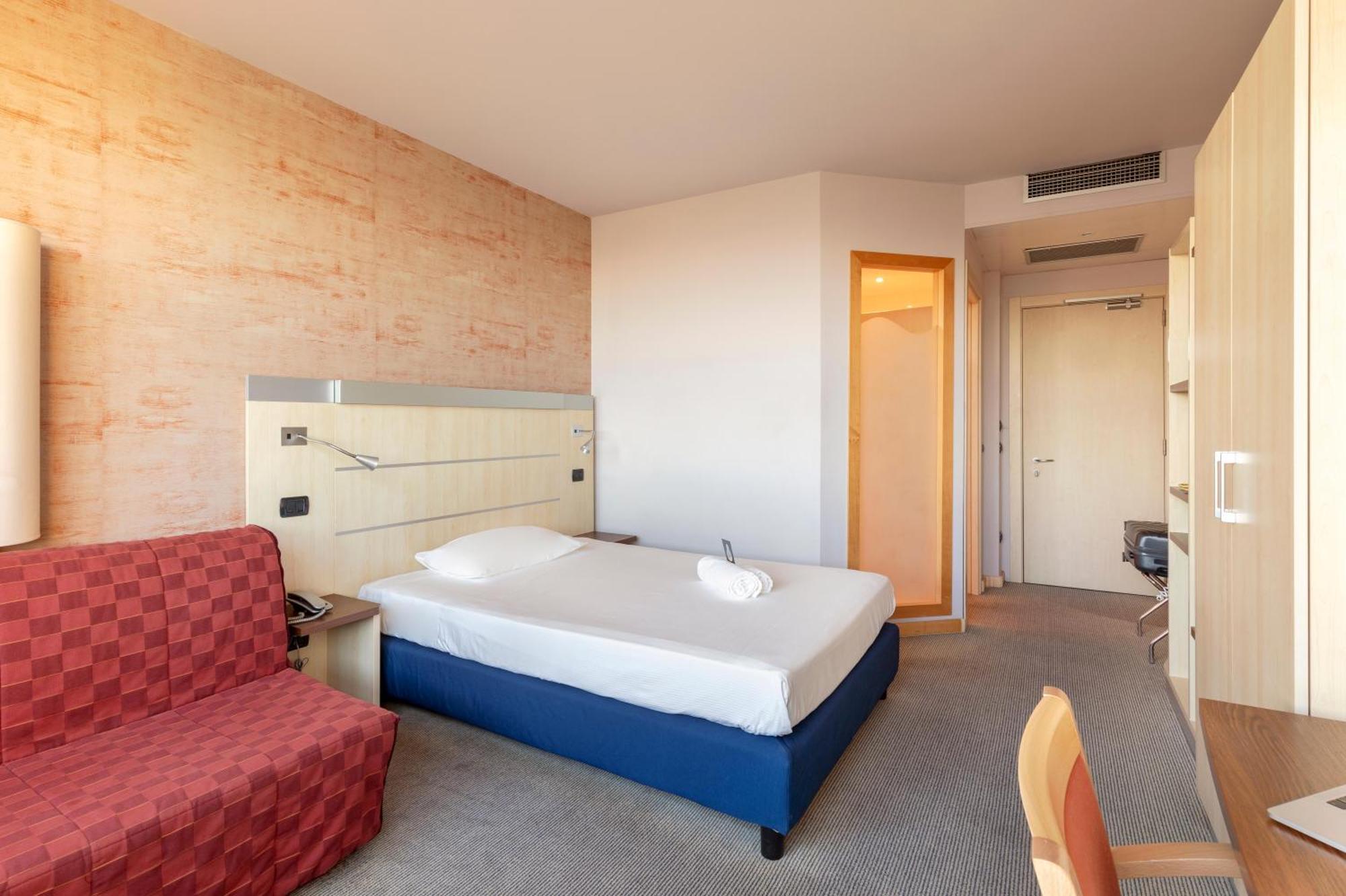 B&B Hotel Cherasco Langhe Kültér fotó