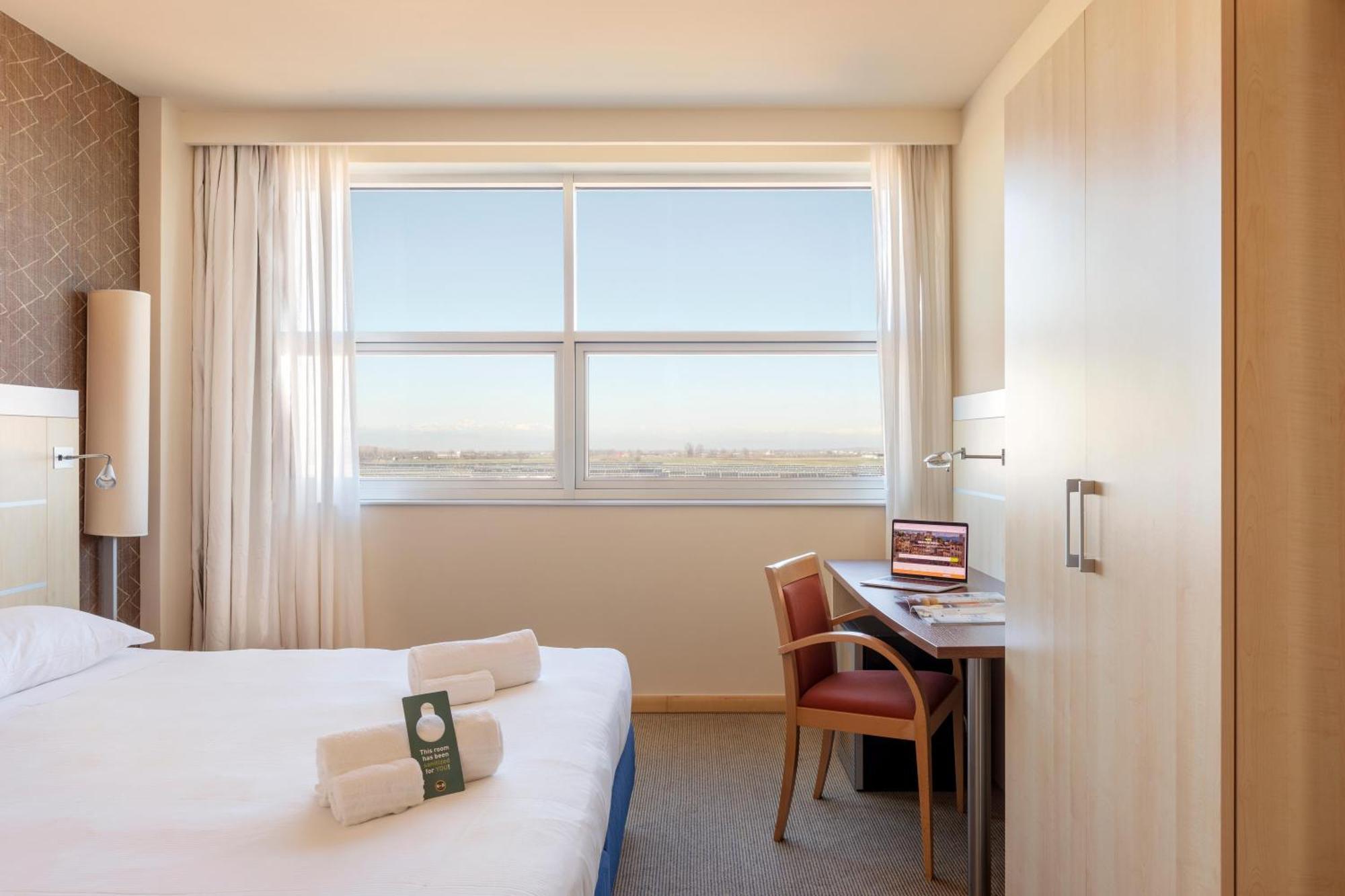B&B Hotel Cherasco Langhe Kültér fotó