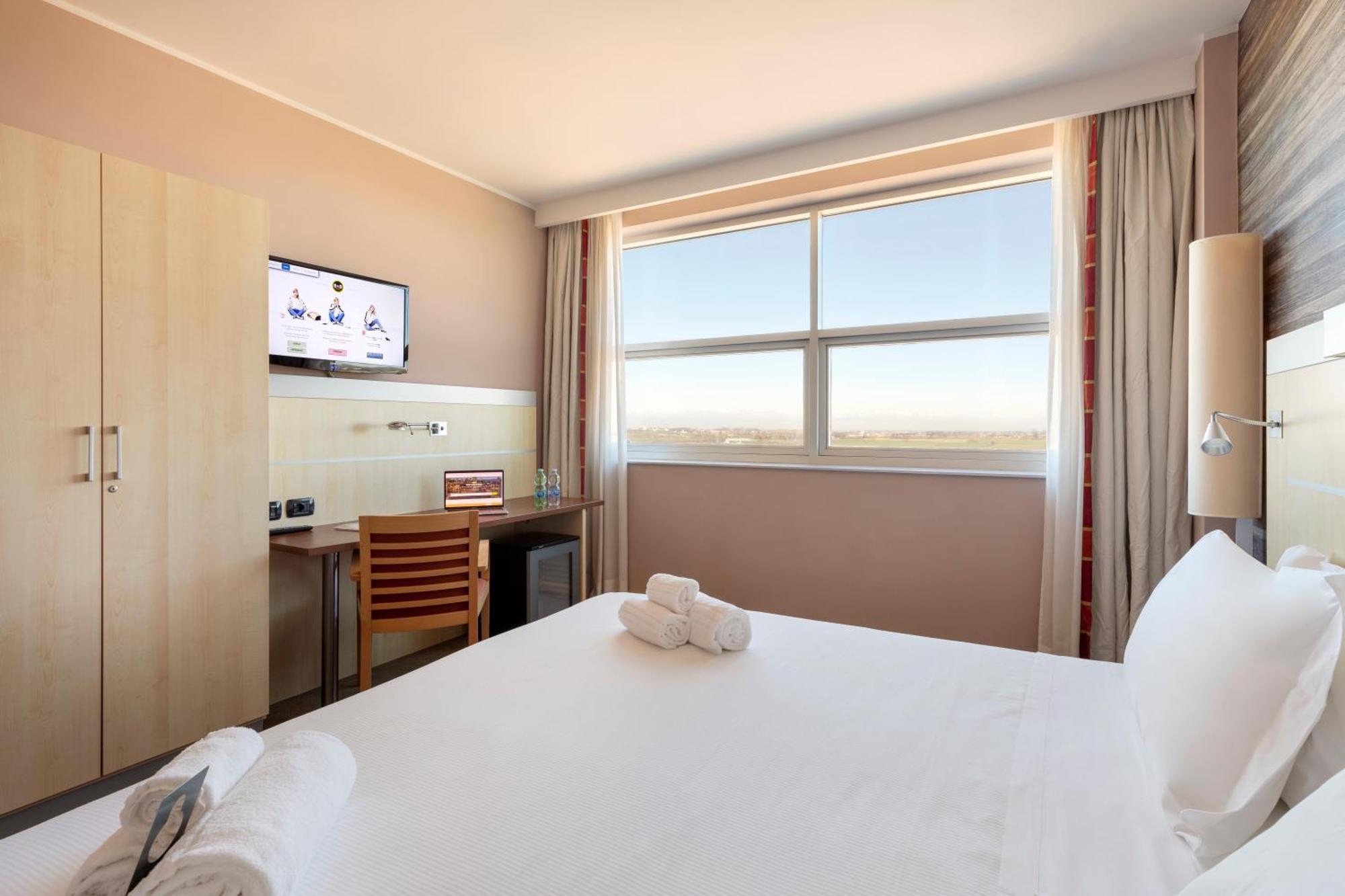 B&B Hotel Cherasco Langhe Kültér fotó