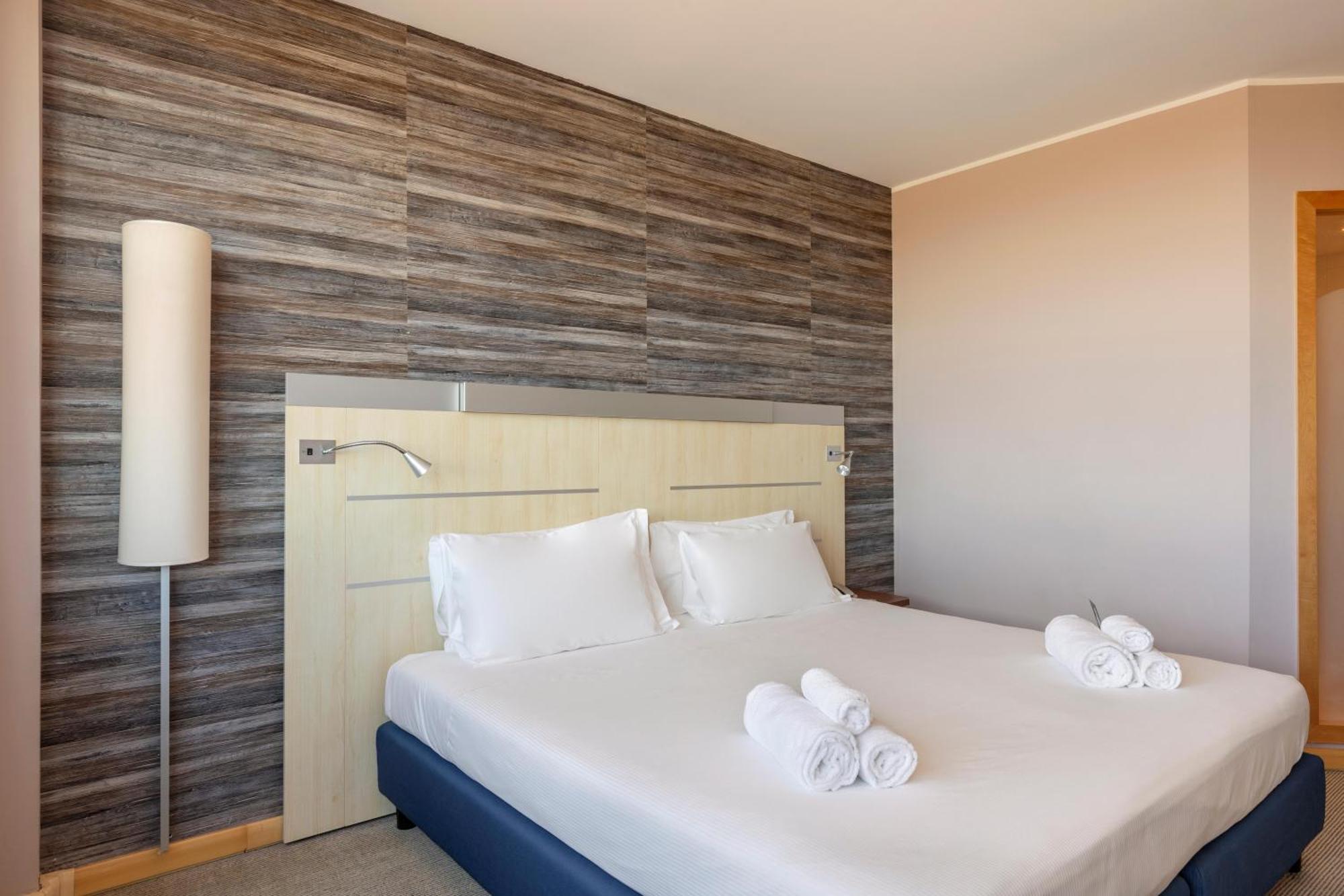 B&B Hotel Cherasco Langhe Kültér fotó