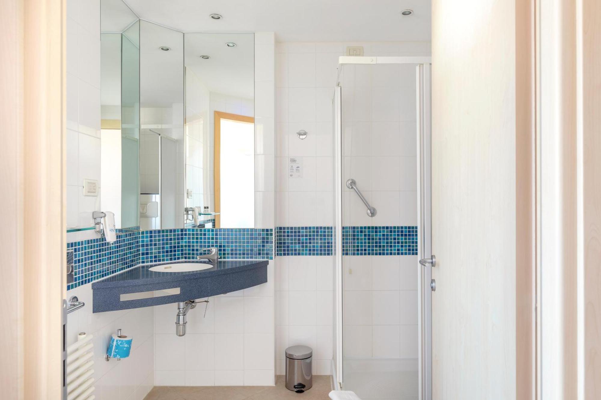 B&B Hotel Cherasco Langhe Kültér fotó