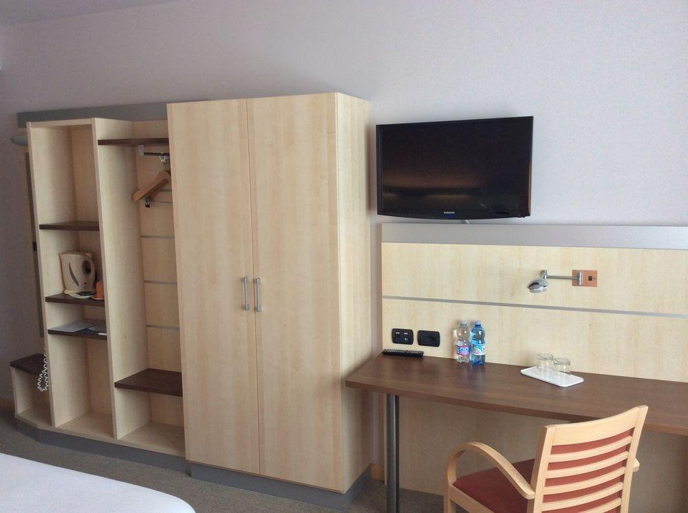 B&B Hotel Cherasco Langhe Kültér fotó